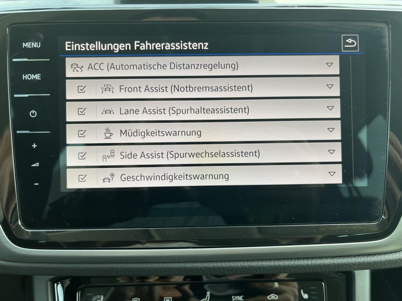 Touran 2,0 TDI DSG Comfortline (LED+RearView+Sitzhzg.)