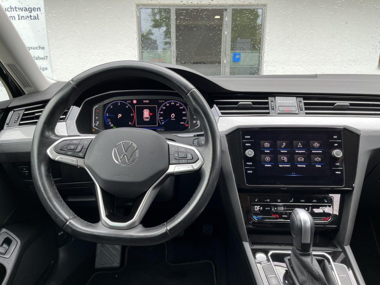 Passat Variant 2,0 TDI DSG Business (LED+Navi+AHK)