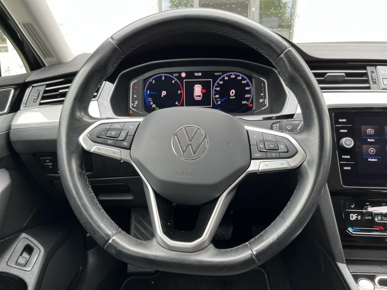 Passat Variant 2,0 TDI DSG Business (LED+Navi+AHK)