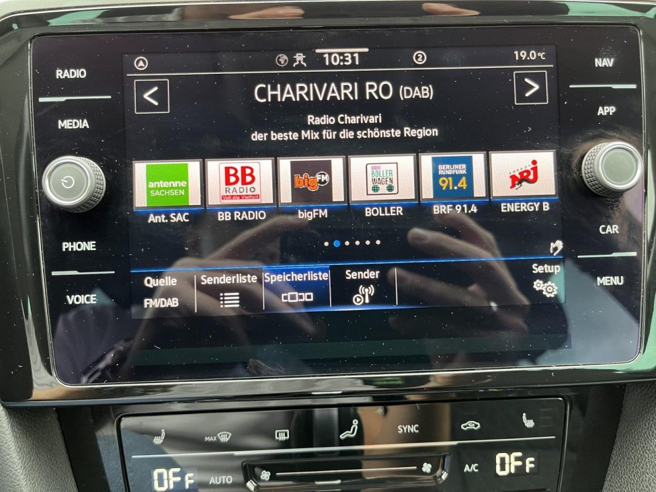 Passat Variant 2,0 TDI DSG Business (LED+Navi+AHK)