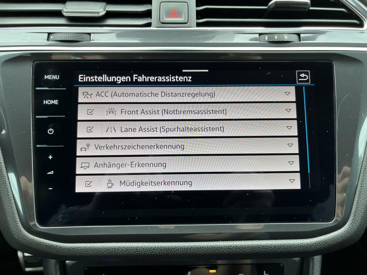 Tiguan Allspace 2,0 TDI DSG 4Motion R-Line BlackStyle (AHK+RearView)