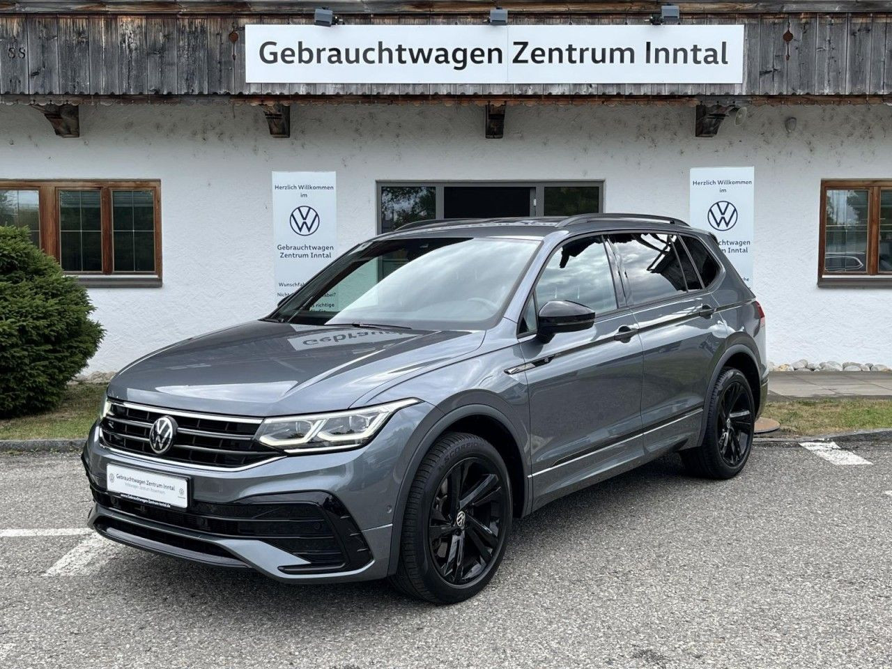 Tiguan Allspace 2,0 TDI DSG 4Motion R-Line BlackStyle (AHK+RearView)