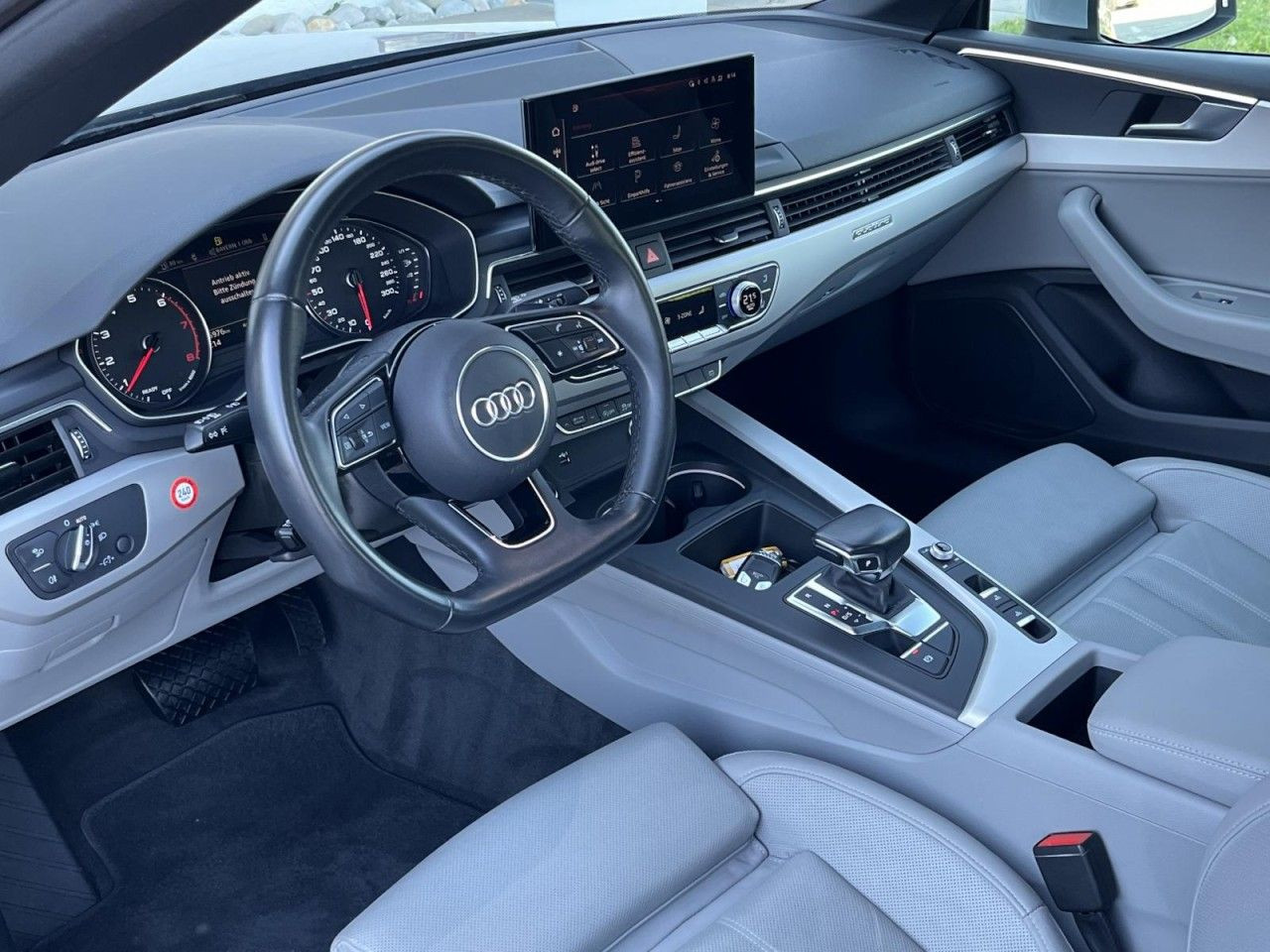 A5 Cabrio 40 TFSI quattro S tronic advanced (MatrixLED+Navi)