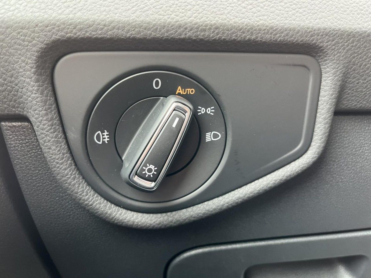 Touran 7-Sitzer 2,0 TDI DSG Comfortline (AHK+RearView)