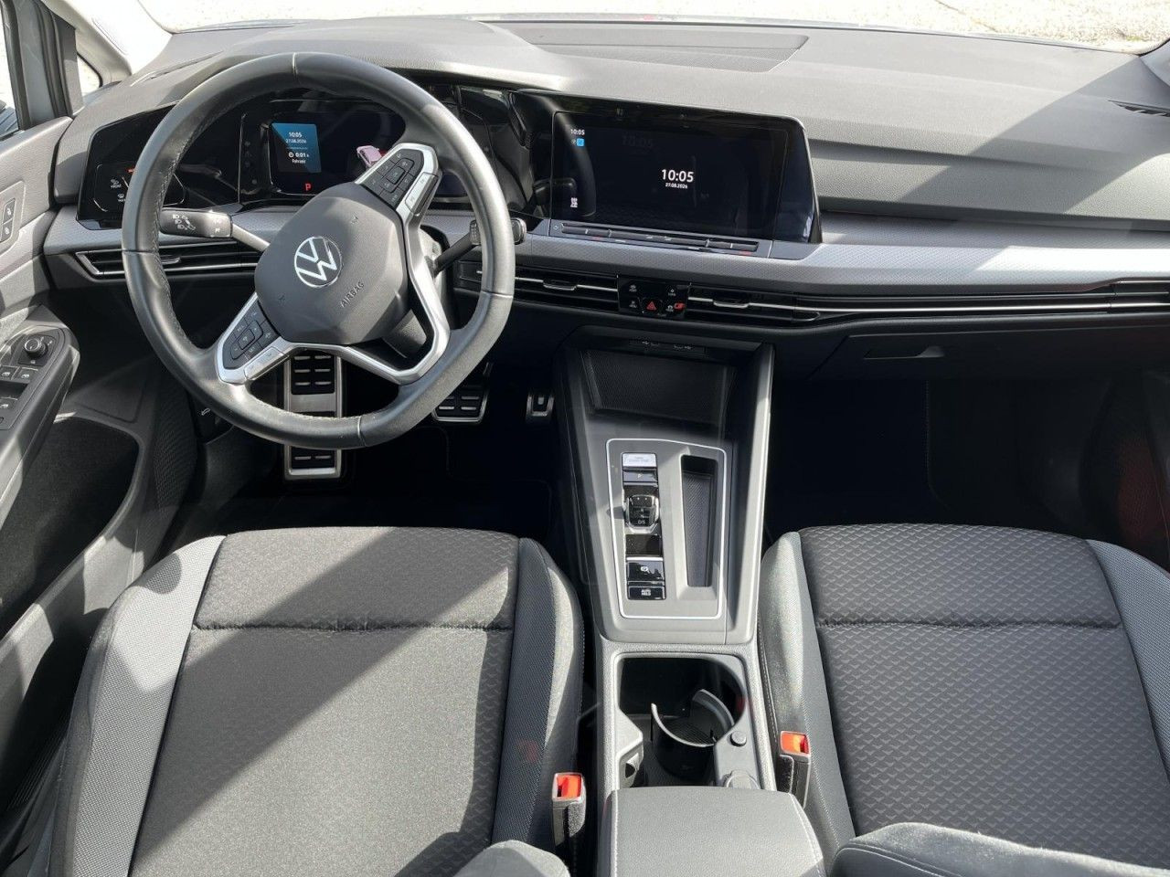 Golf VIII Variant 1.5 eTSI Active DSG (LEDPlus, NAVI,APP,SH)