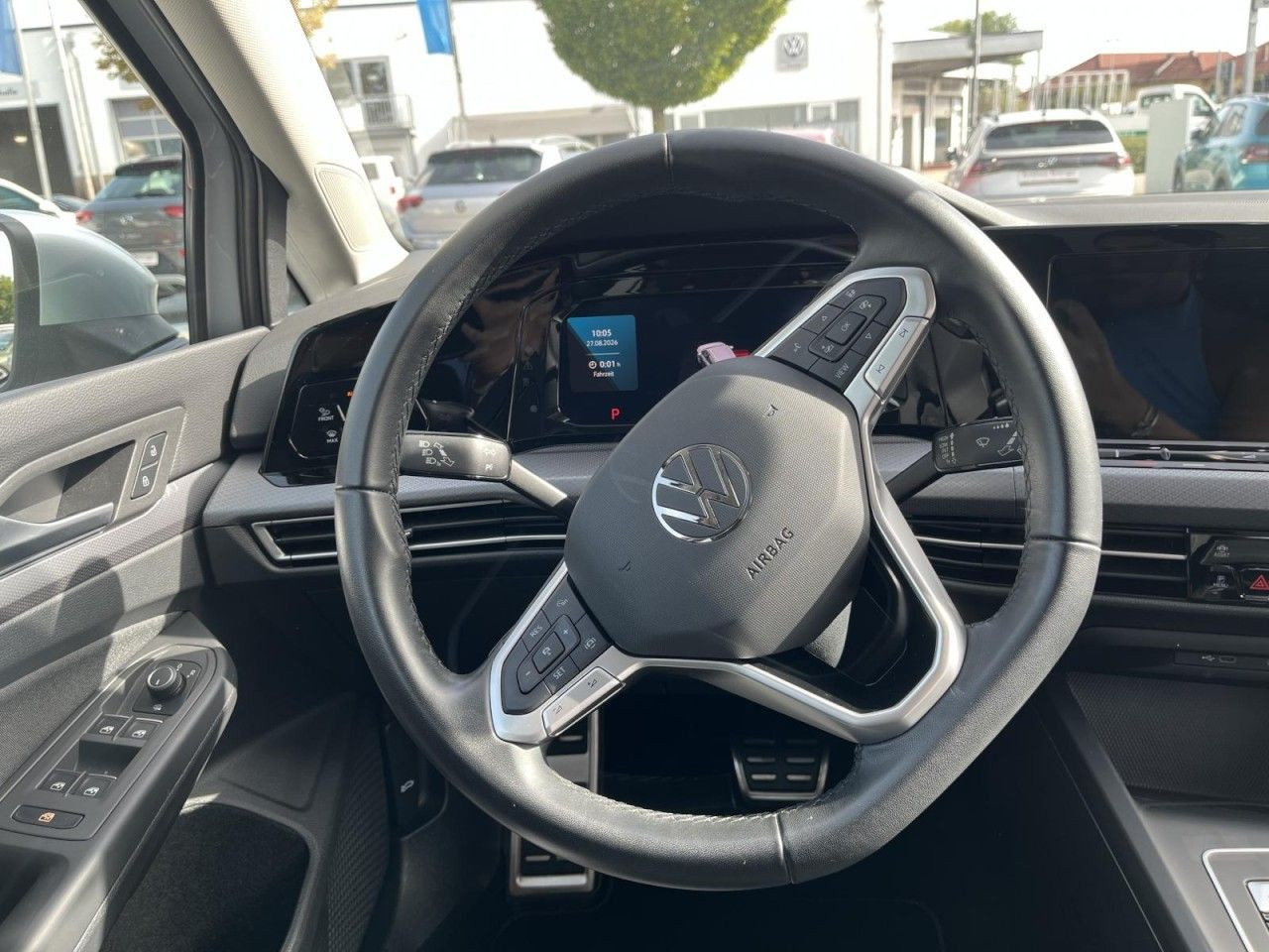 Golf VIII Variant 1.5 eTSI Active DSG (LEDPlus, NAVI,APP,SH)
