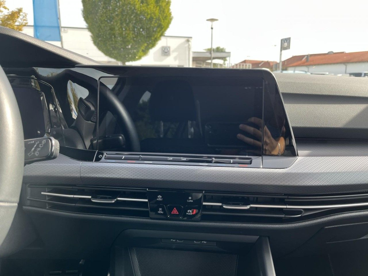 Golf VIII Variant 1.5 eTSI Active DSG (LEDPlus, NAVI,APP,SH)