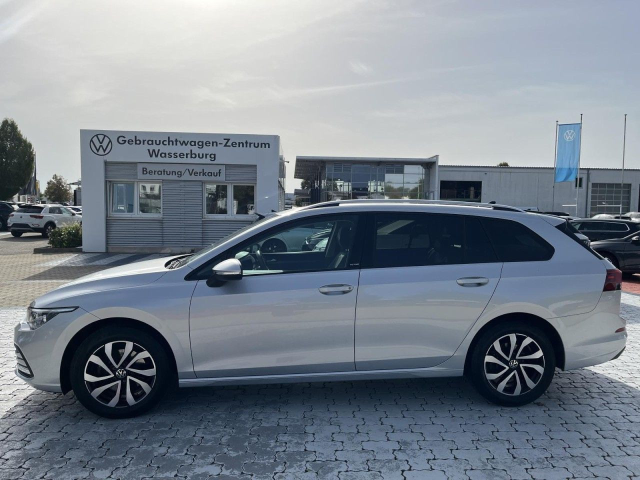 Golf VIII Variant 1.5 eTSI Active DSG (LEDPlus, NAVI,APP,SH)