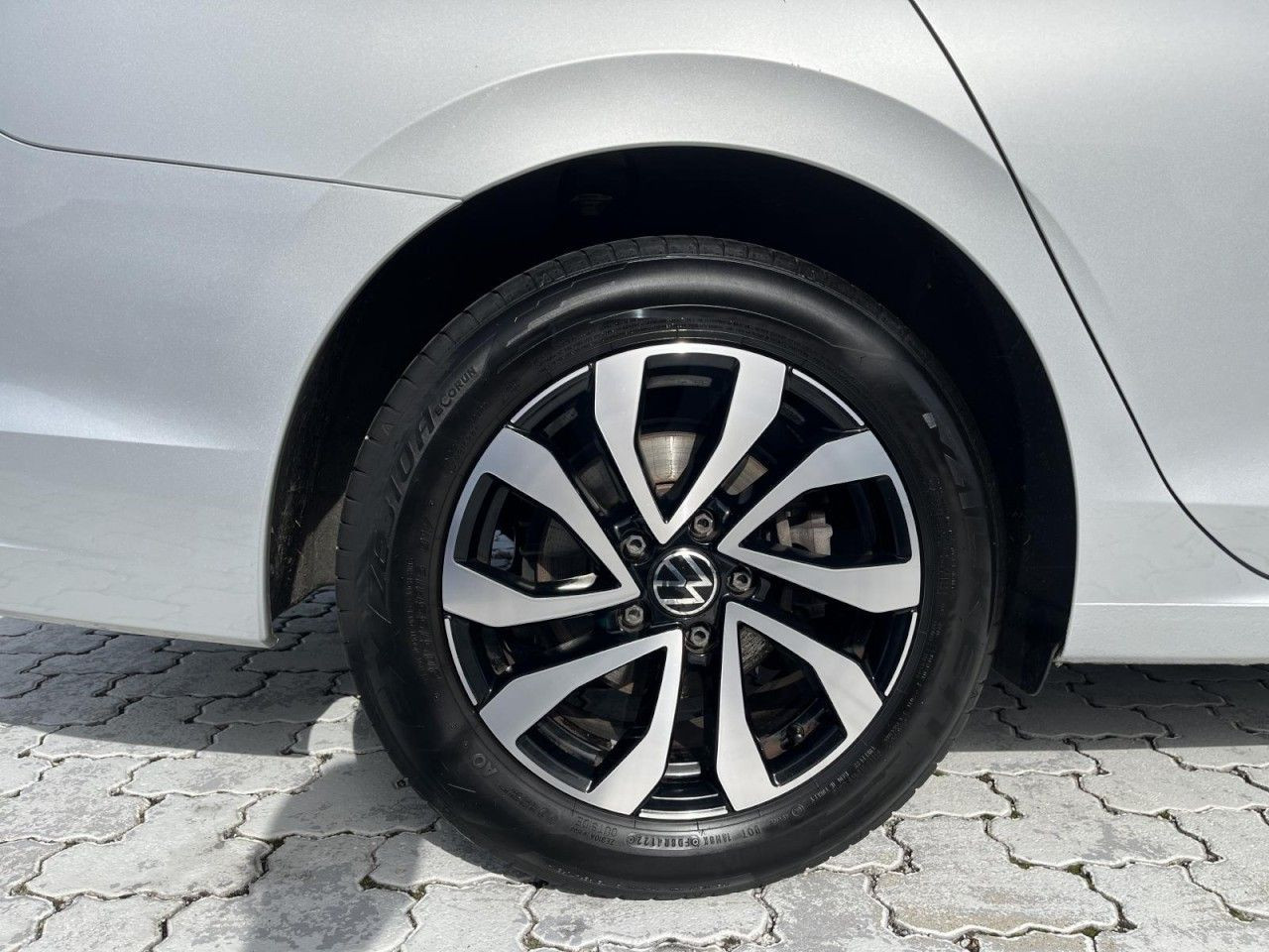 Golf VIII Variant 1.5 eTSI Active DSG (LEDPlus, NAVI,APP,SH)