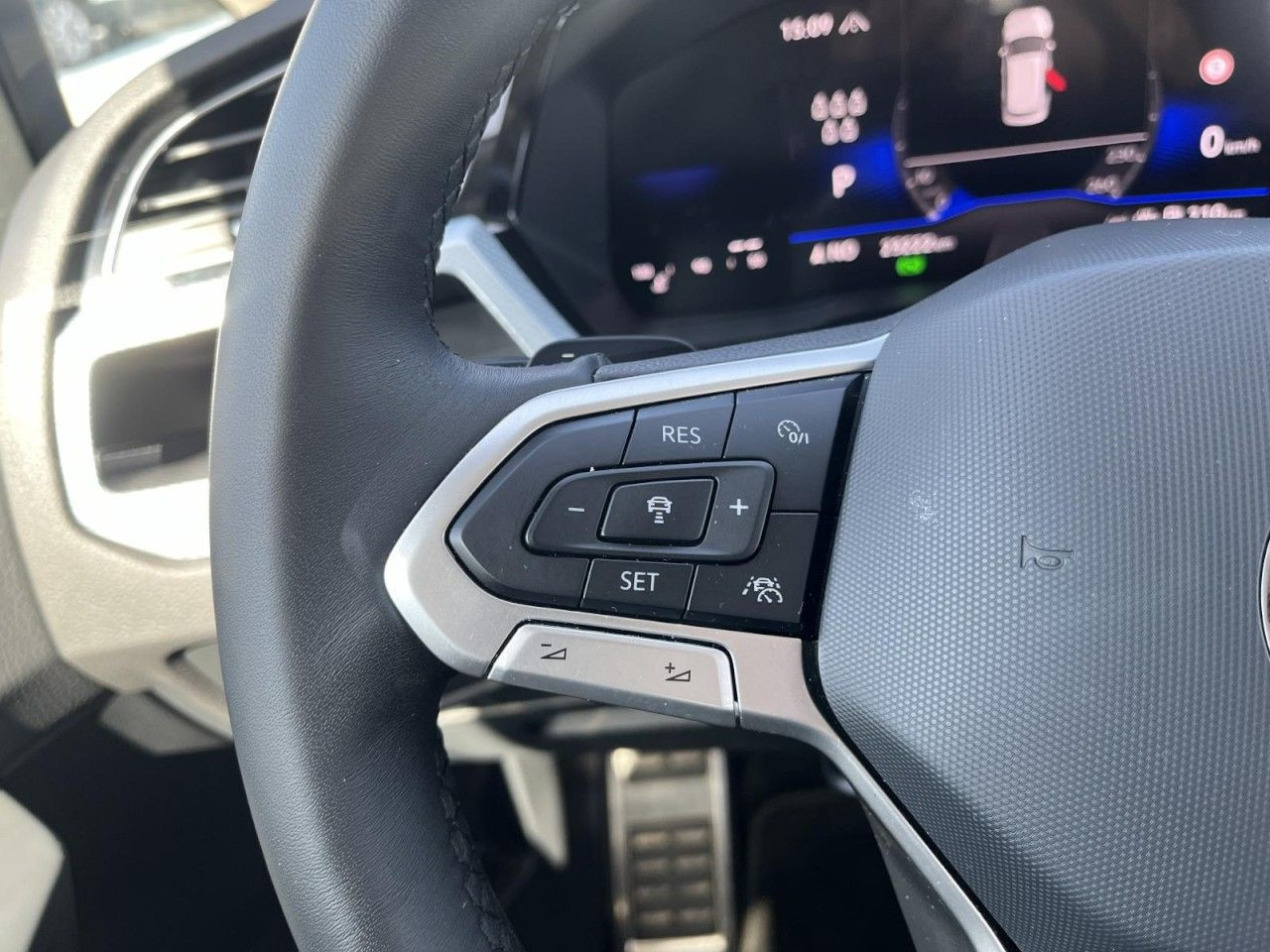 Touran 2.0 TDI GOAL DSG (IQLight+NAVI+APP+ACC+AHK)