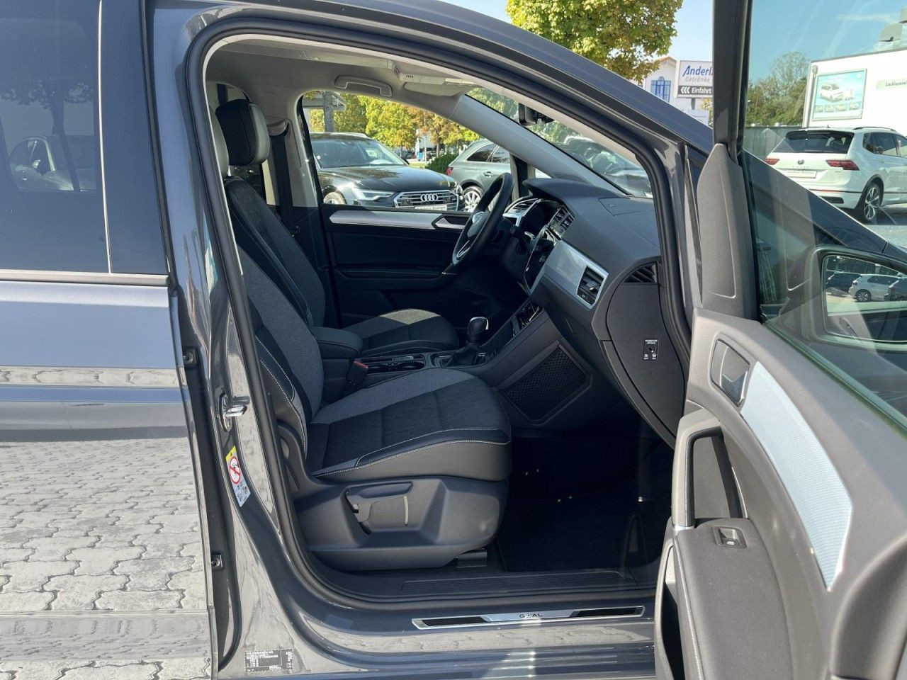Touran 2.0 TDI GOAL DSG (IQLight+NAVI+APP+ACC+AHK)