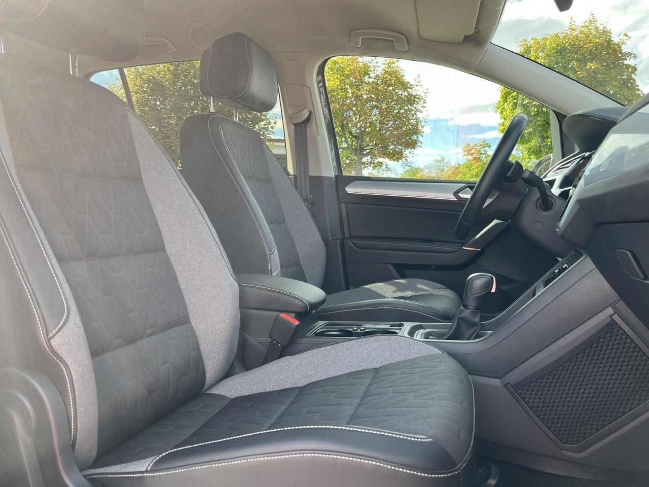 Touran 2.0 TDI GOAL DSG (IQLight+NAVI+APP+AHK+ACC)