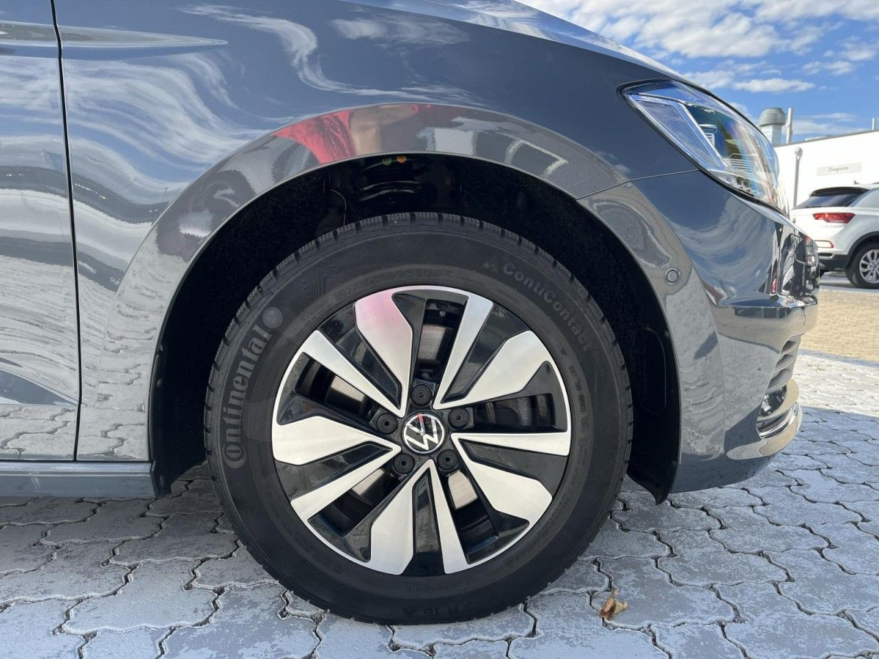 Touran 2.0 TDI GOAL DSG (IQLight+NAVI+APP+AHK+ACC)