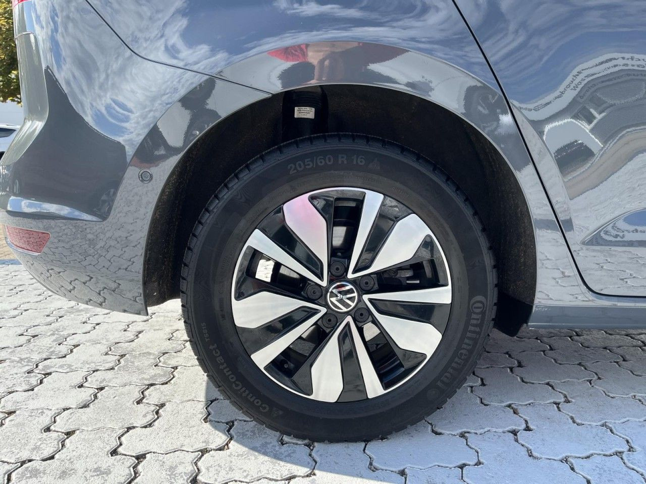 Touran 2.0 TDI GOAL DSG (IQLight+NAVI+APP+AHK+ACC)
