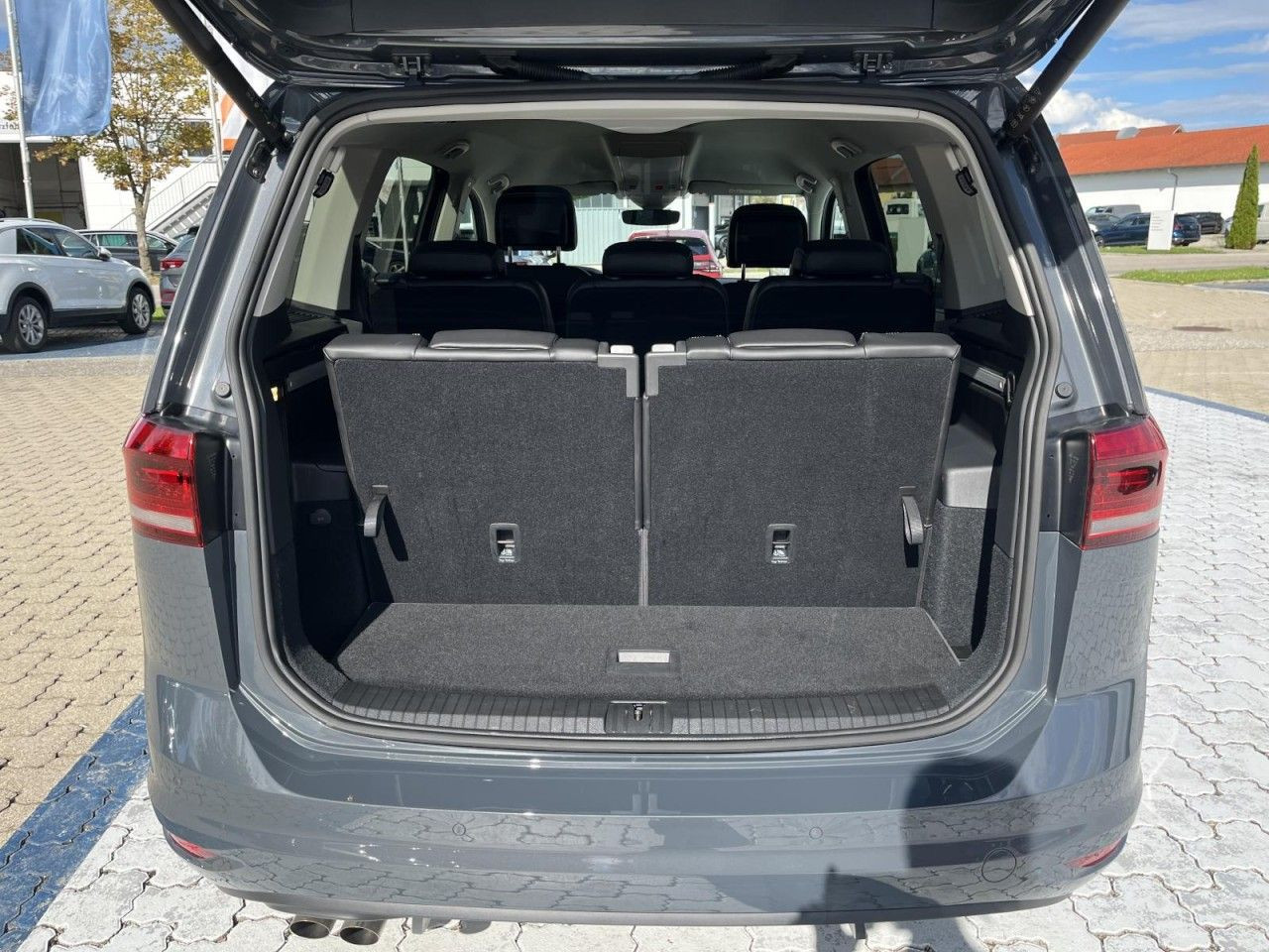 Touran 2.0 TDI GOAL DSG (IQLight+NAVI+APP+AHK+ACC)