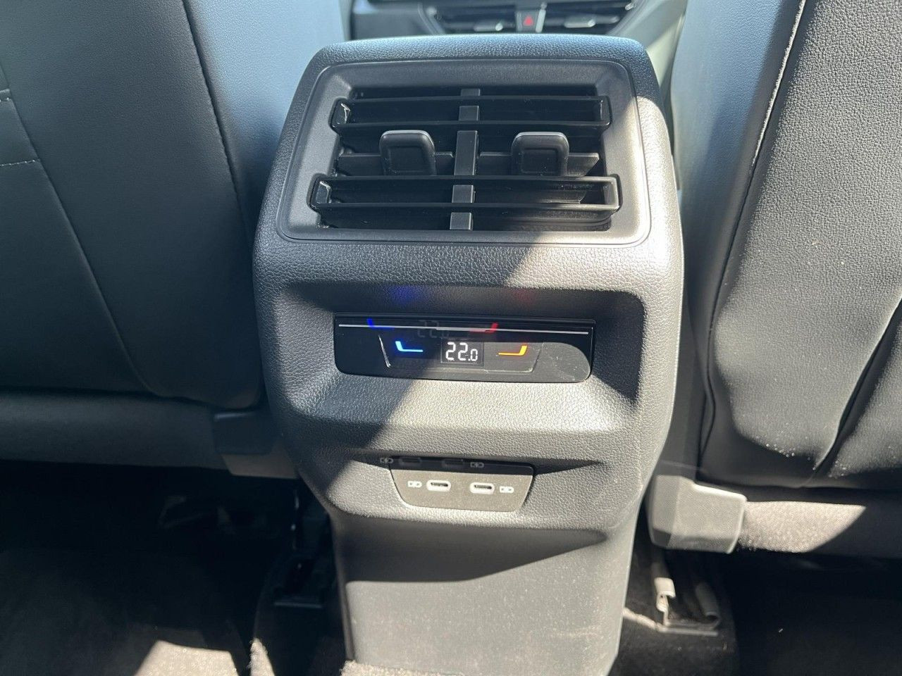 Tiguan 2.0 TDI GOAL DSG (AreaView+HeadUP+AHK+IQLight)