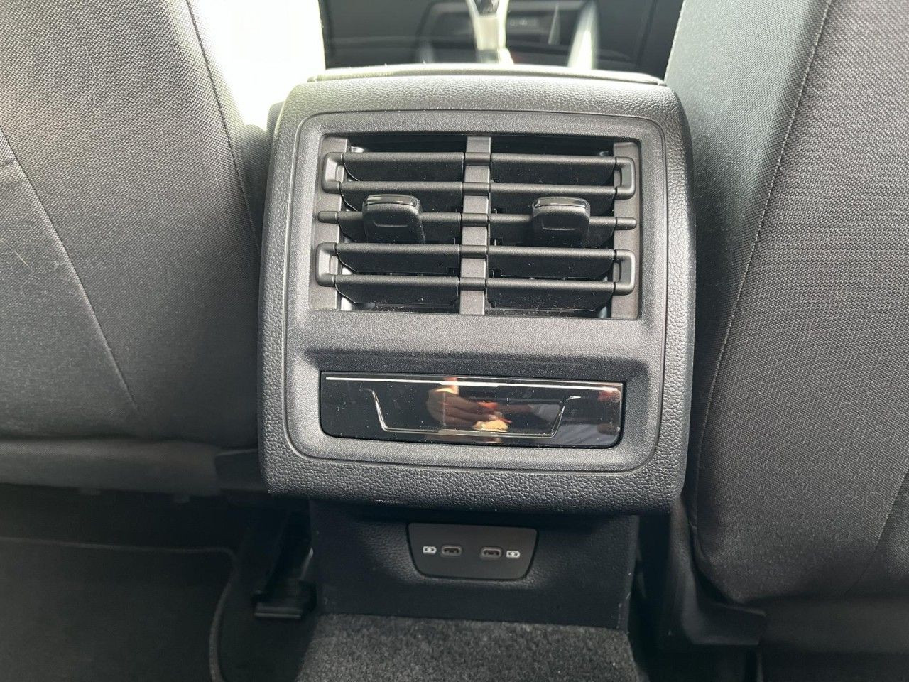 Golf VIII 1.5 TSI Move (LEDPlus+NAVI+RearVieW+APP)