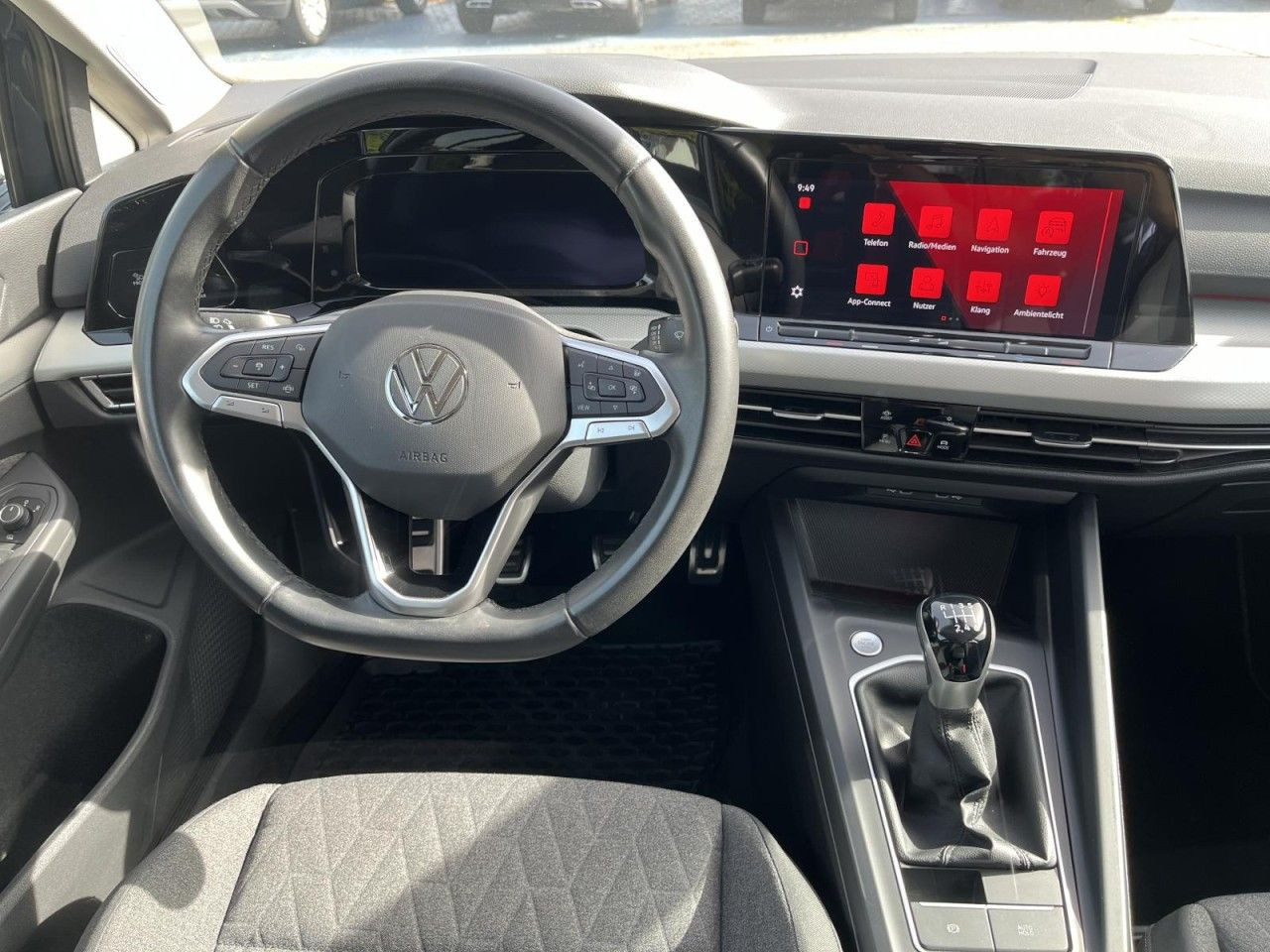 Golf VIII 1.5 TSI Move (LEDPlus+NAVI+RearVieW+APP)