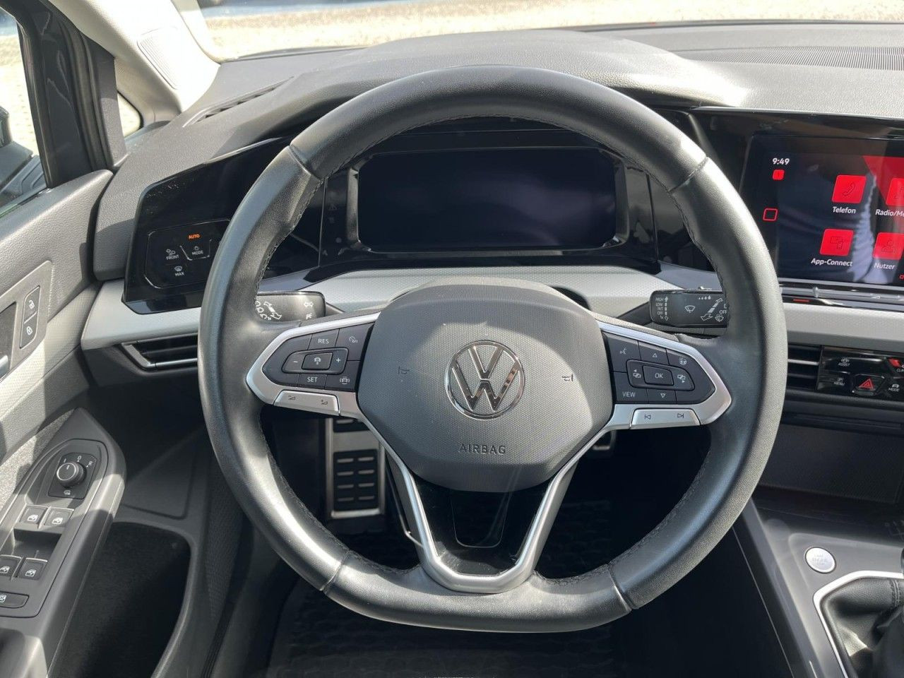 Golf VIII 1.5 TSI Move (LEDPlus+NAVI+RearVieW+APP)