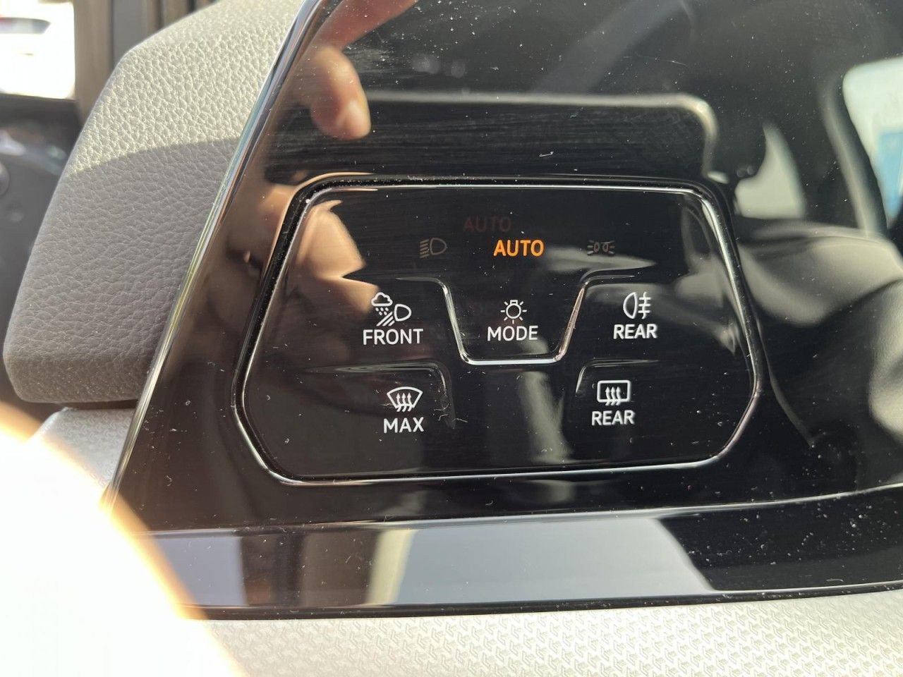 Golf VIII 1.5 TSI Move (LEDPlus+NAVI+RearVieW+APP)