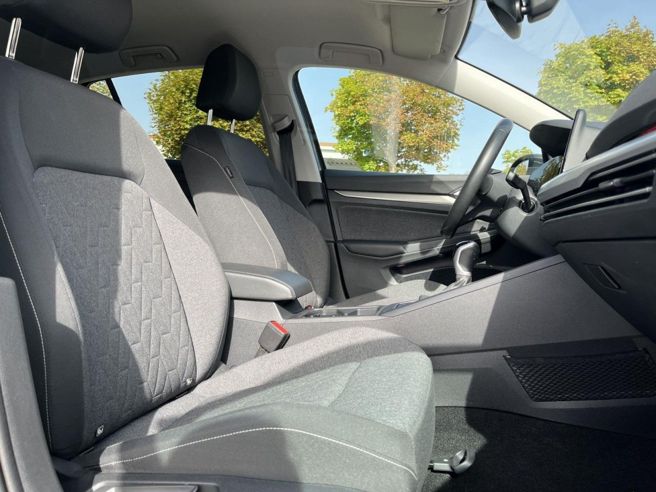 Golf VIII 1.5 TSI Move (LEDPlus+NAVI+RearVieW+APP)