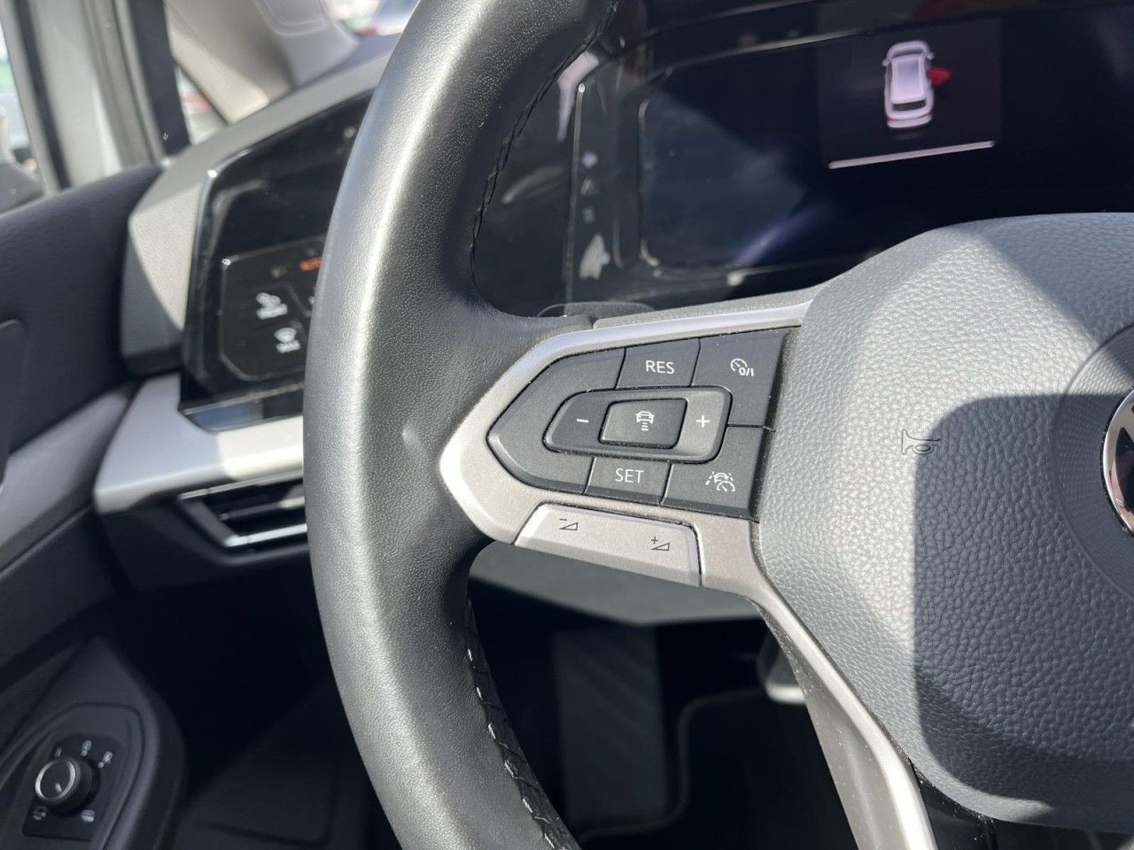 Golf VIII Variant 1.5 eTSI Life DSG (LEDPlus+NAVI+APP+ACC)