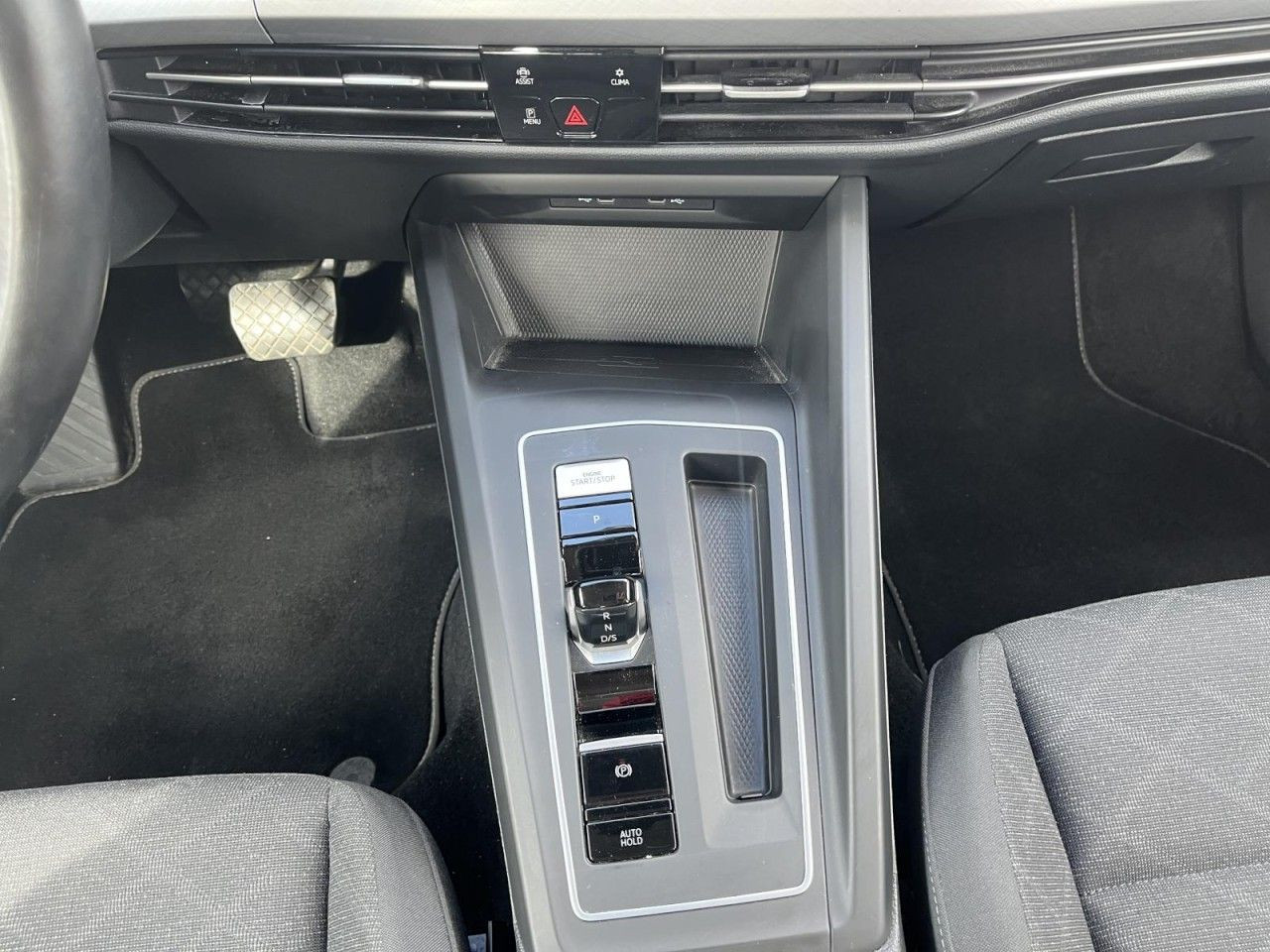 Golf VIII Variant 1.5 eTSI Life DSG (LEDPlus+NAVI+APP+ACC)