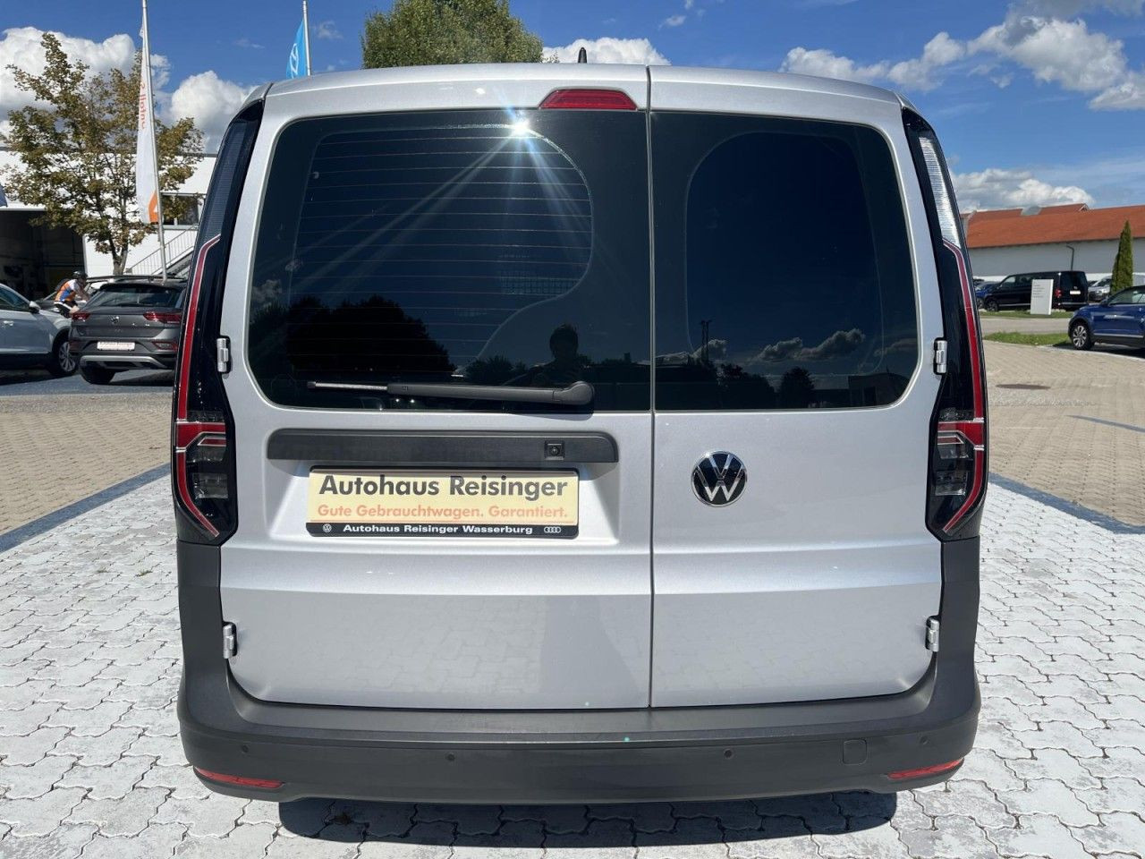 Caddy Cargo 2.0 TDI DSG (LED+NAVI+RearView+Standh.+Temp.)
