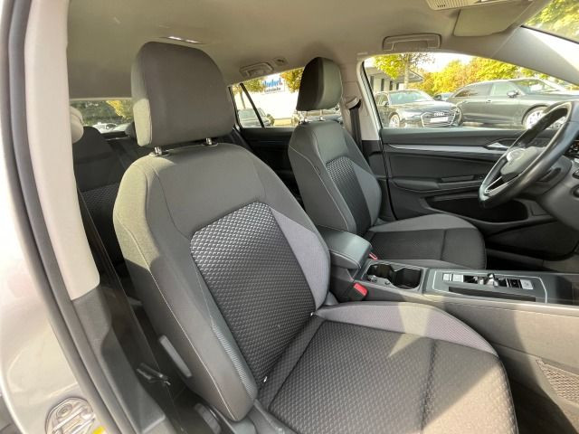 Golf VIII Variant 1.5 e TSI Active DSG (AHK+Standh.+Navi+LED)