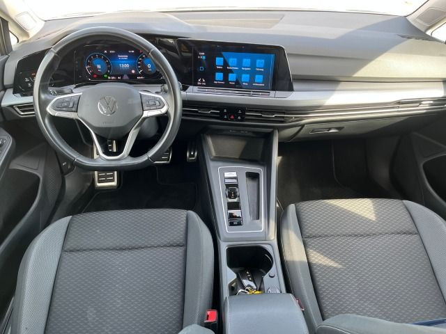 Golf VIII Variant 1.5 e TSI Active DSG (AHK+Standh.+Navi+LED)