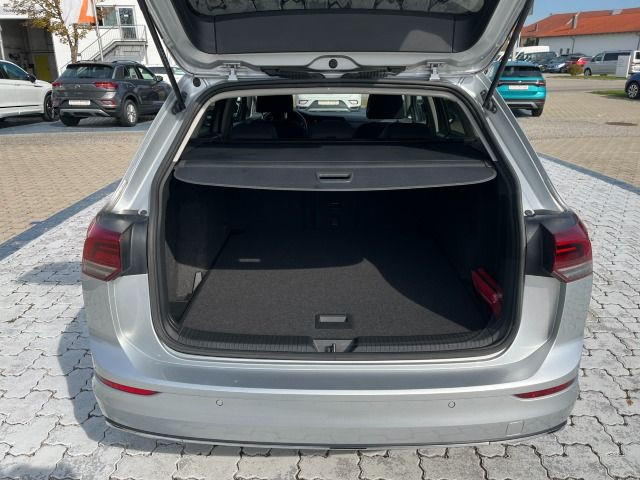 Golf VIII Variant 1.5 e TSI Active DSG (AHK+Standh.+Navi+LED)