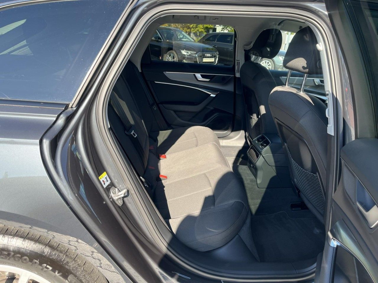 A6 Avant 40 TDI quattro S tronic (LED+ACC+AHK)