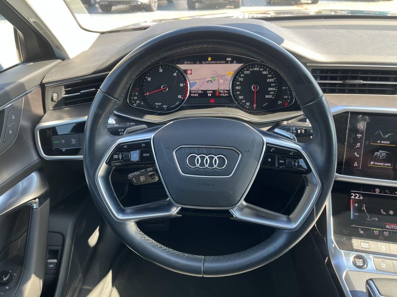 A6 Avant 40 TDI quattro S tronic (LED+ACC+AHK)