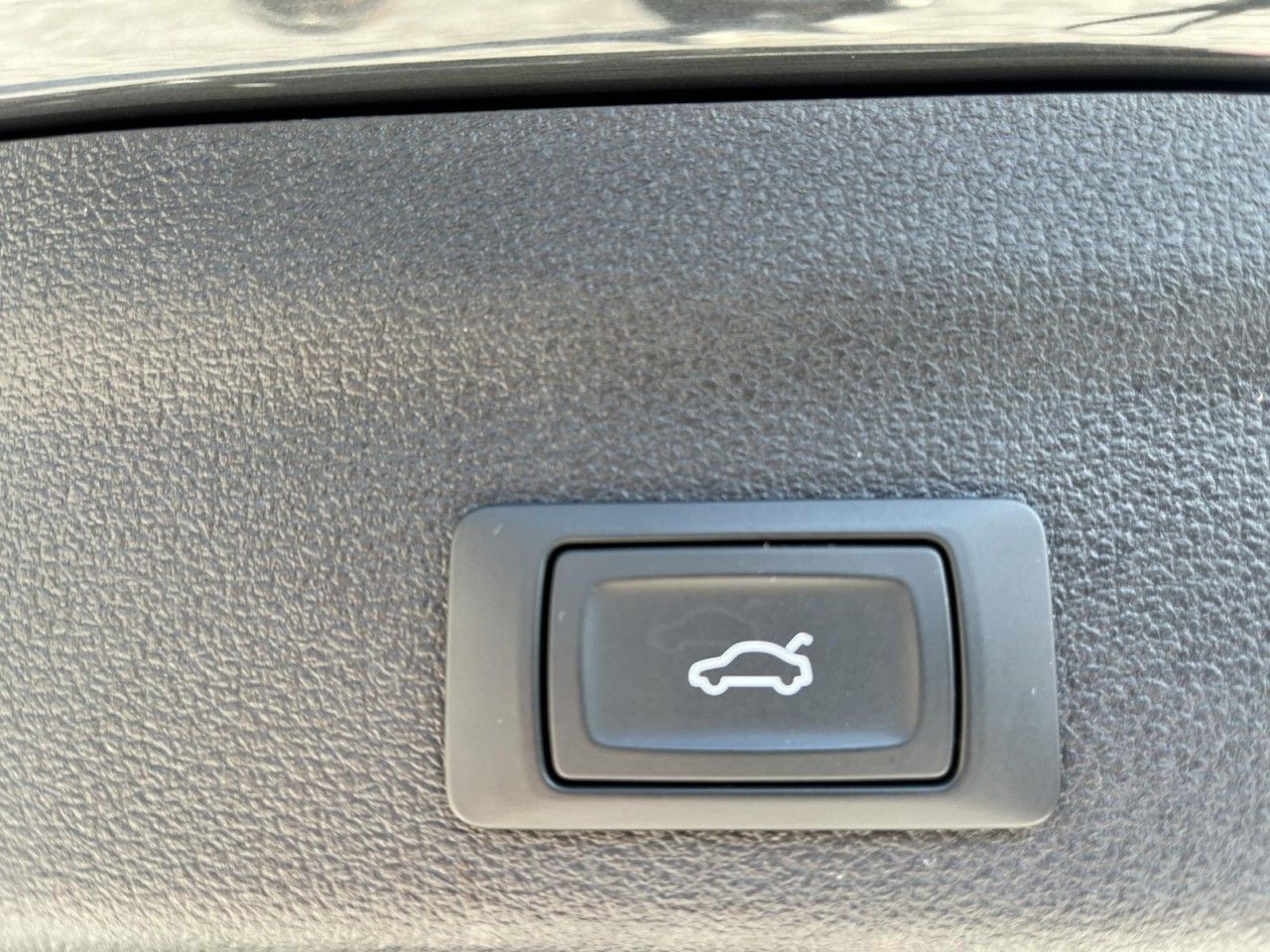 A6 Avant 40 TDI quattro S tronic (LED+ACC+AHK)