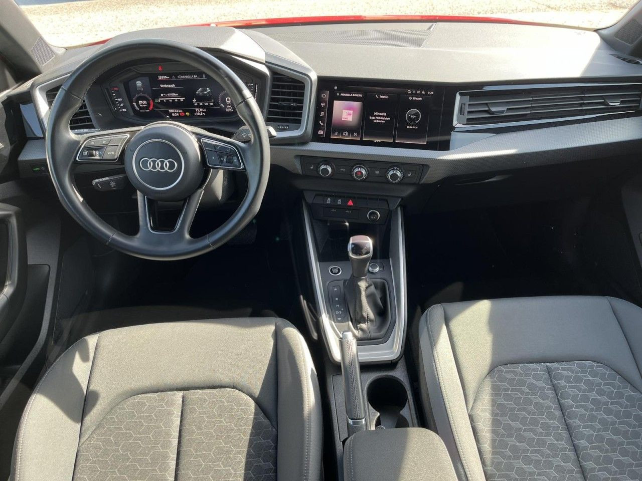 A1 Sportback 1.0 TFSI Advanced S-Tronic (LED,Sounds.)