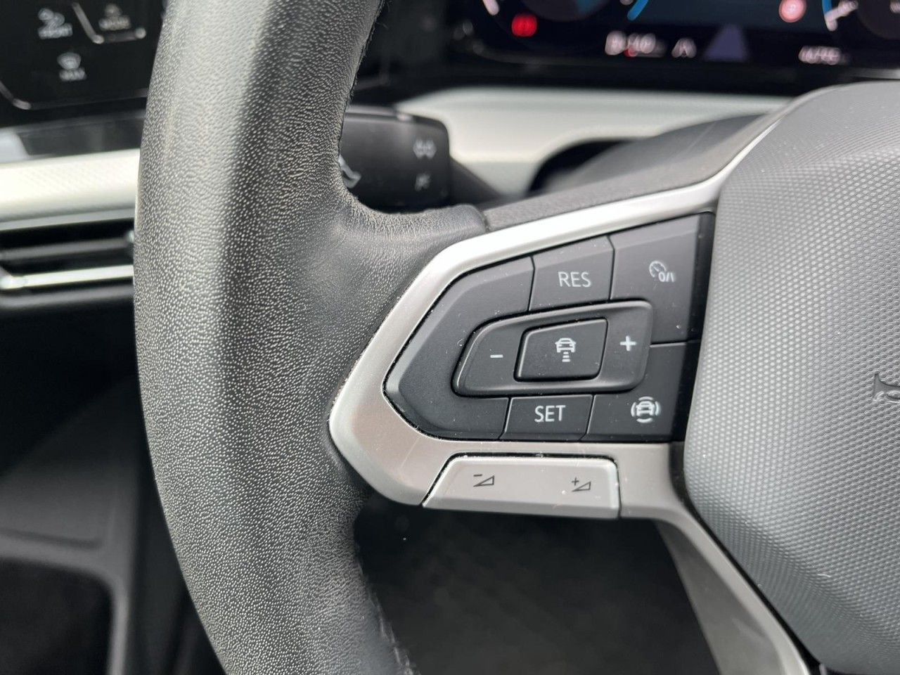 Golf VIII Variant 1.5 TSI Move (LED+NAVI+APP+Standh.)