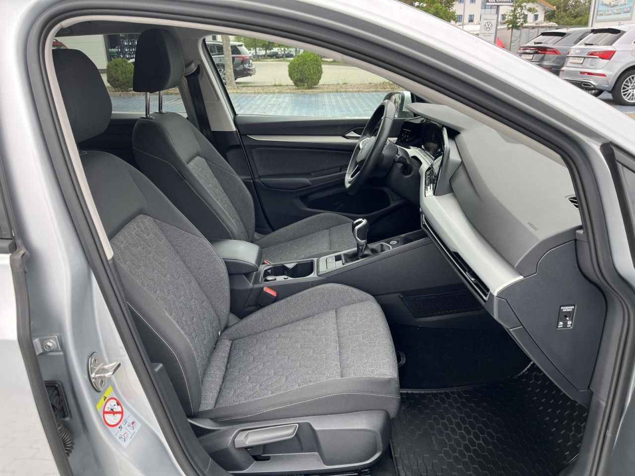 Golf VIII Variant 1.5 TSI Move (LED+NAVI+APP+Standh.)