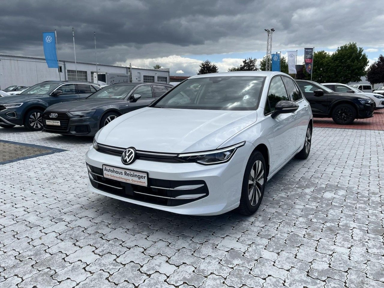 Golf VIII GOAL 2.0 TDI DSG (LEDPlus+NAVI+APP+AHK+ACC+RearView)