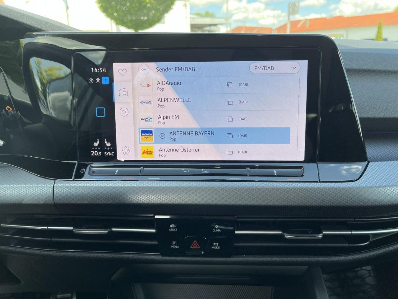 Golf VIII Variant 1,5 TSI Active (NAVI+LED+APP+SH+Standh.)
