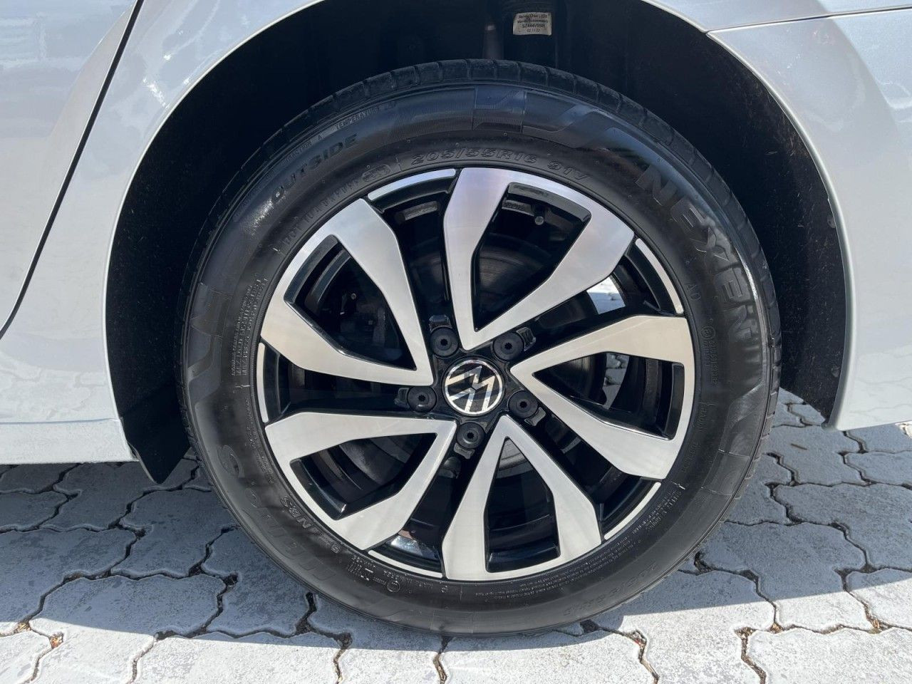 Golf VIII Variant 1,5 TSI Active (NAVI+LED+APP+SH+Standh.)