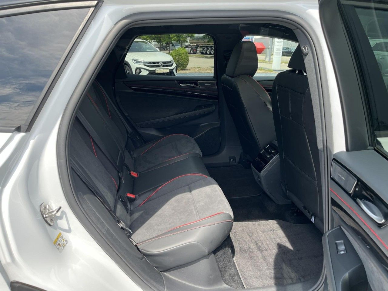 ID.7 Tourer GTX 4Motion (LED+NAVI+IQDrive+APP+ACC+AHK+Panorama)