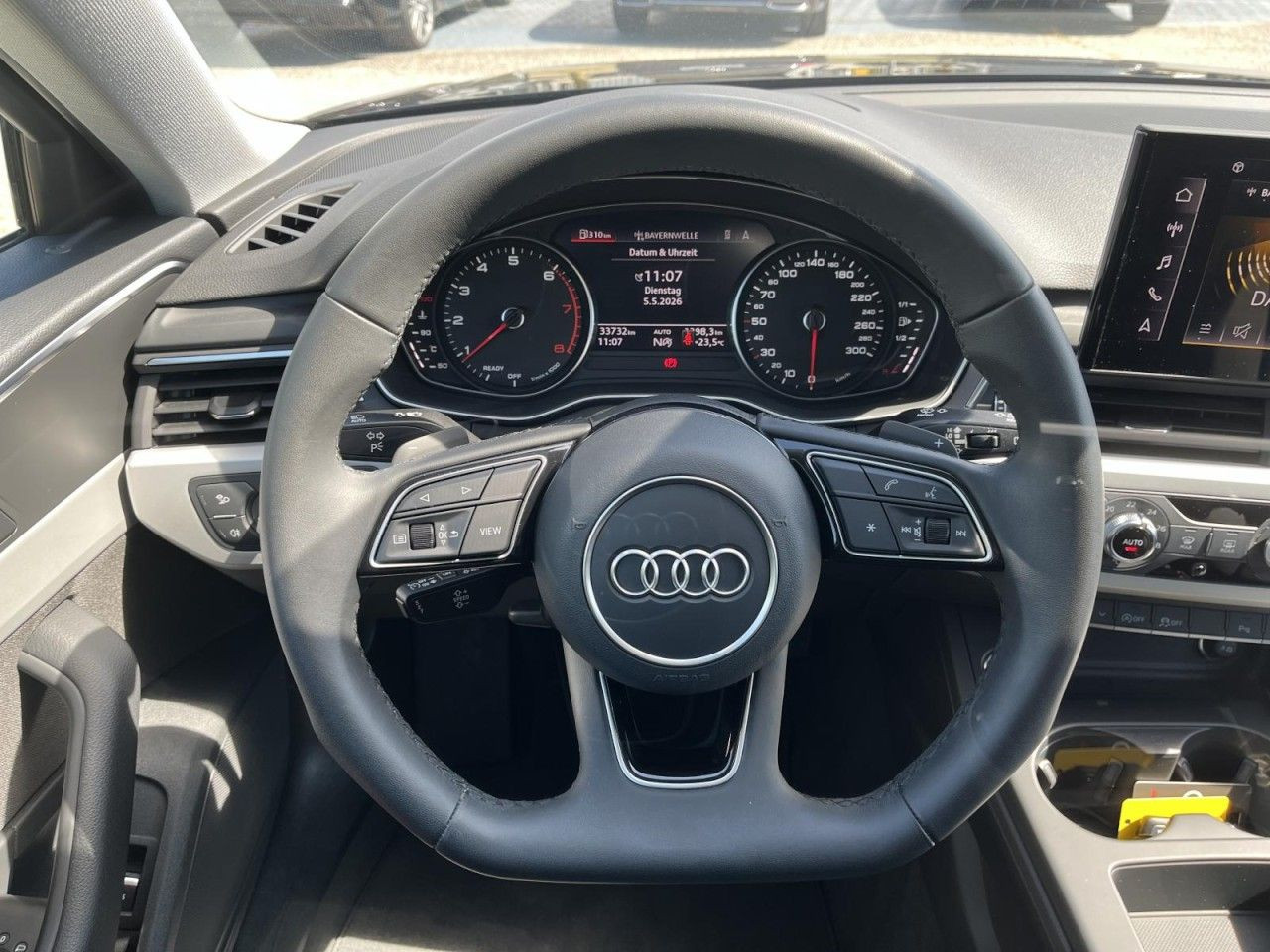 A4 Avant 40 2.0 TFSI S-Tronic (LED+Navi+AHK+R-Kamera+Sound)