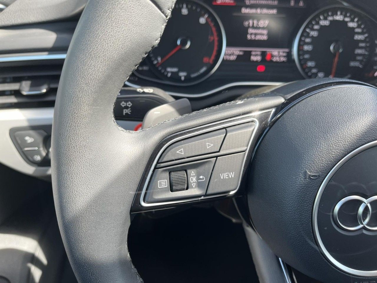 A4 Avant 40 2.0 TFSI S-Tronic (LED+Navi+AHK+R-Kamera+Sound)