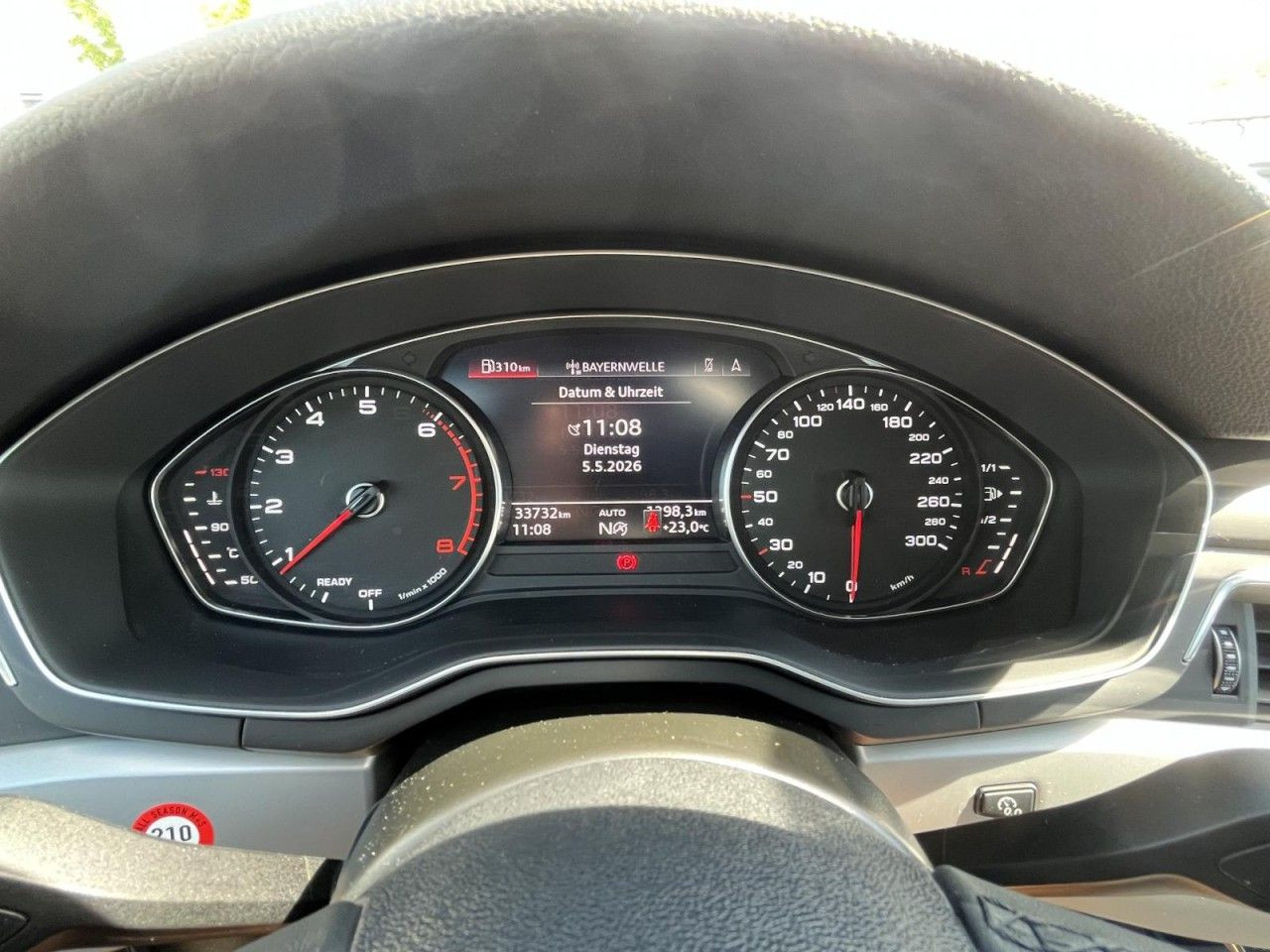 A4 Avant 40 2.0 TFSI S-Tronic (LED+Navi+AHK+R-Kamera+Sound)