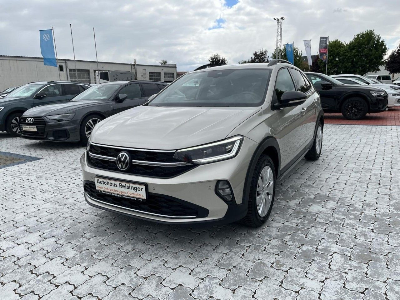 Taigo 1.0 TSI Move DSG (IQLight+NAVI+APP+AHK+ACC+RearView)