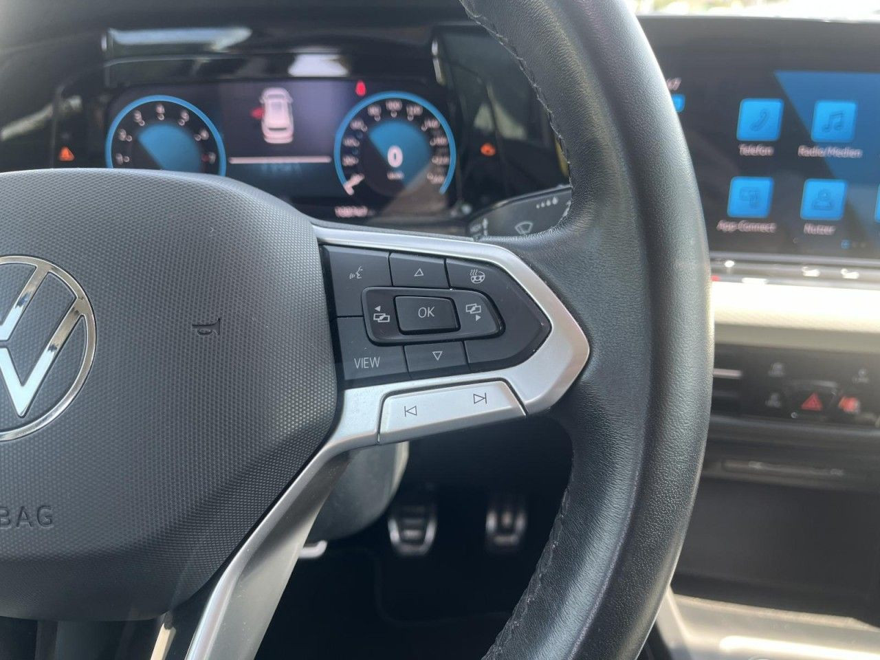 Golf VIII Variant 1.5 TSI Move (LEDPlus+NAVI+APP+RearView)