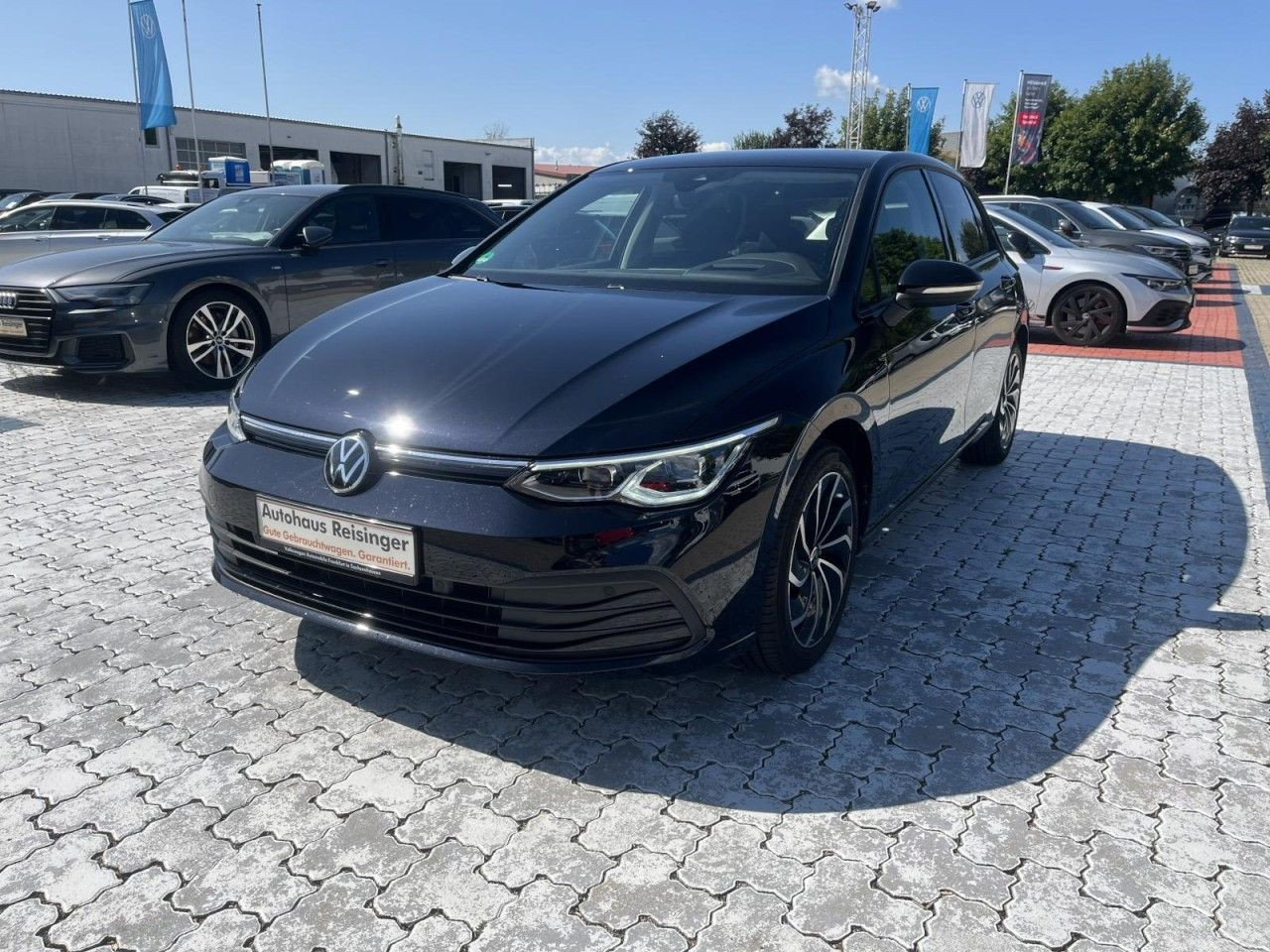 Golf VIII 1.5 eTSI Life DSG (MatrixLED+NAVI+APP+HeadUp+ACC)