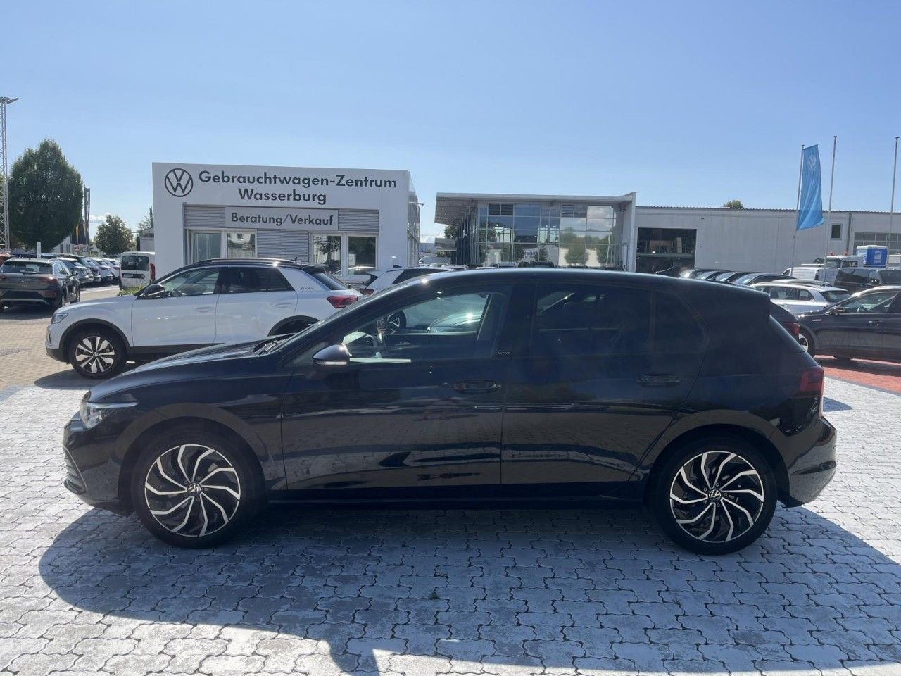 Golf VIII 1.5 eTSI Life DSG (MatrixLED+NAVI+APP+HeadUp+ACC)