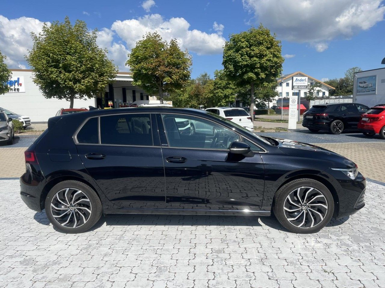 Golf VIII 1.5 eTSI Life DSG (MatrixLED+NAVI+APP+HeadUp+ACC)