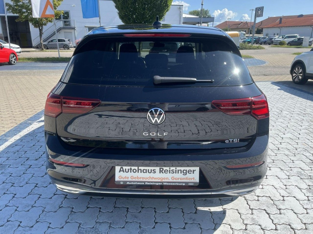 Golf VIII 1.5 eTSI Life DSG (MatrixLED+NAVI+APP+HeadUp+ACC)